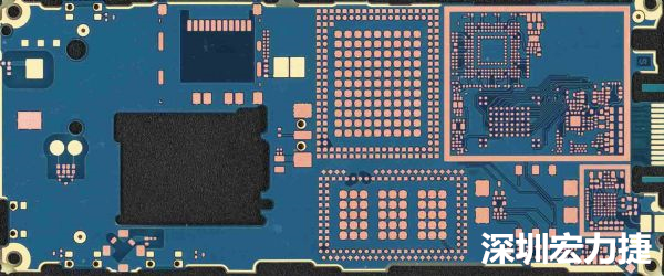手機可用的PCB空間相當(dāng)小，而1片式的設(shè)計是節(jié)省成本的作法，如何做到區(qū)隔不同子系統(tǒng)、降低雜訊干擾，是設(shè)計關(guān)鍵。
